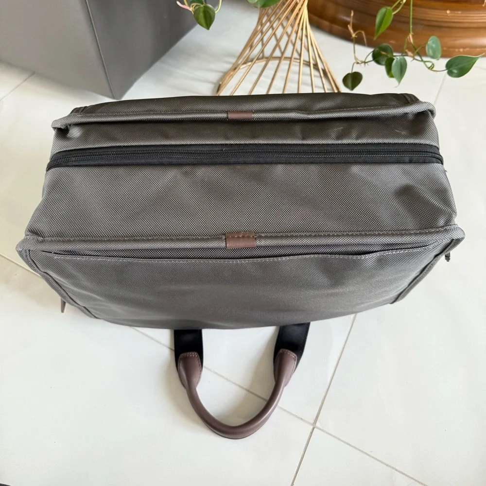 Tumi Briefcase Bag Expandable luggage Gray and Brown NWT